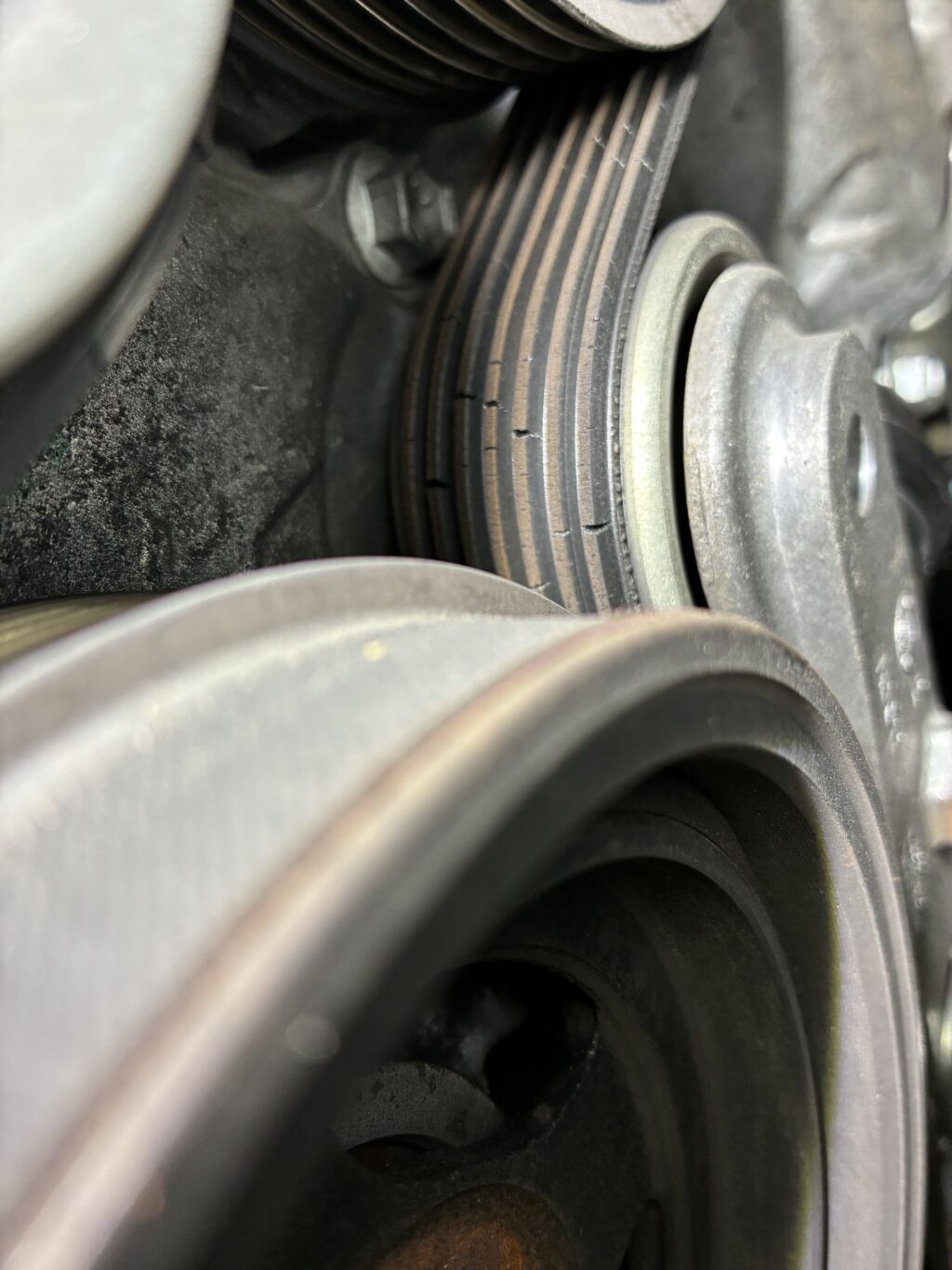 車検整備・補機ベルト交換